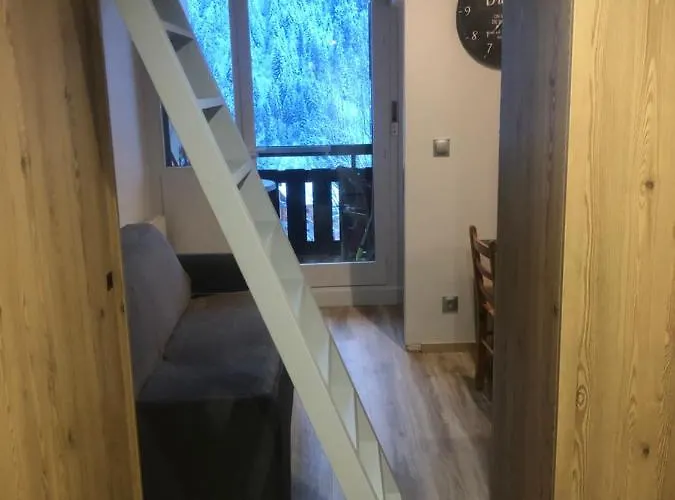 아파트 La Chaumiere Des Neiges Châtel